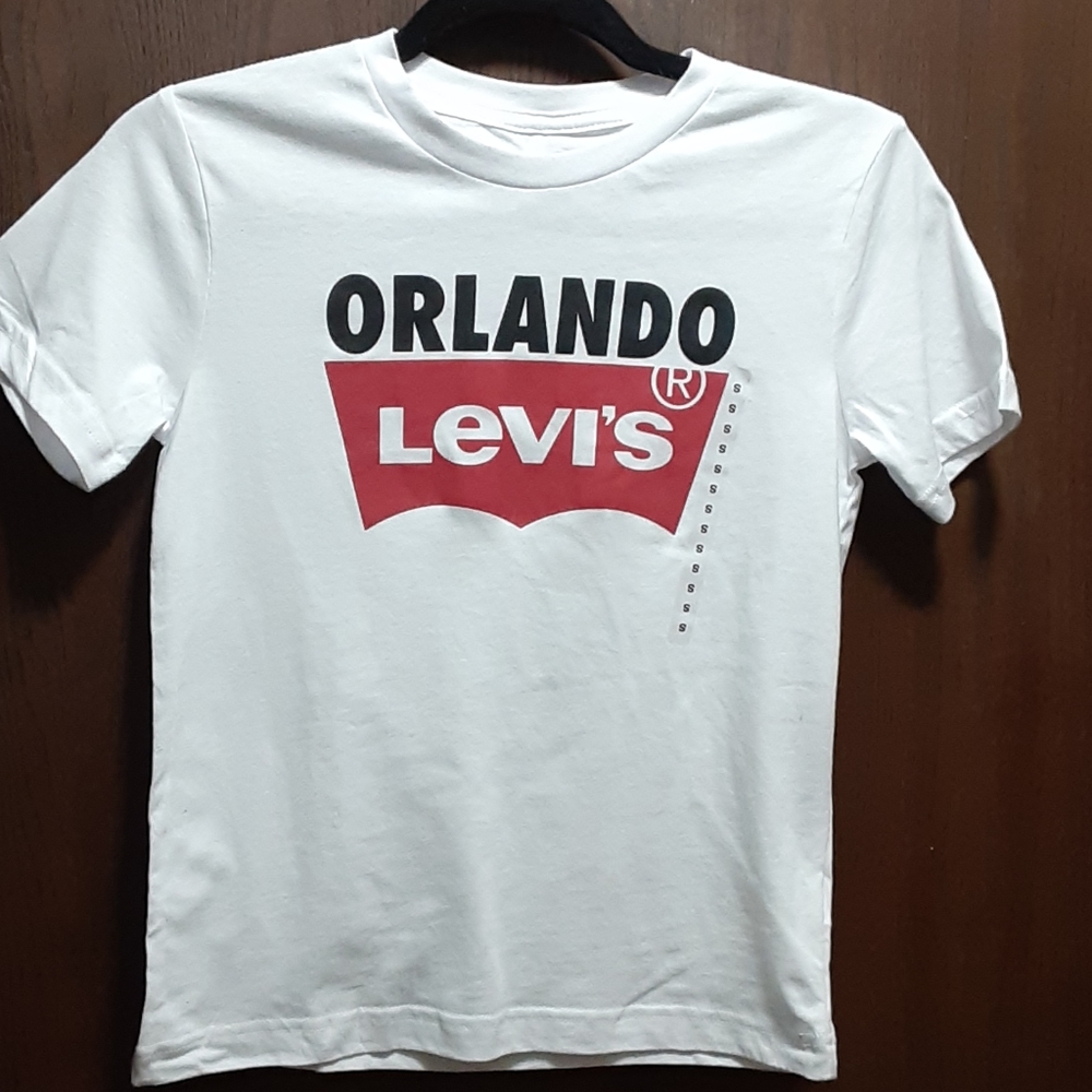 NWOT kid's Orlando Levi's tee